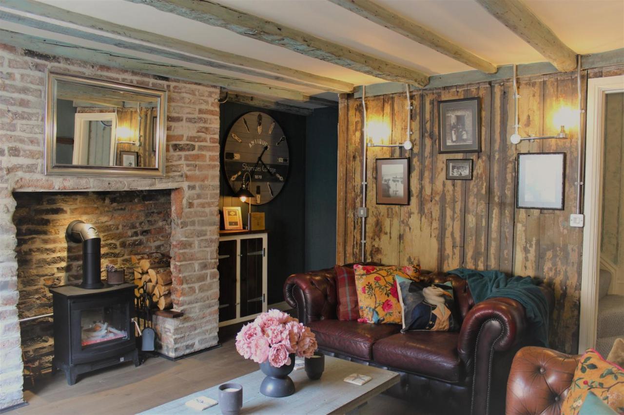 Boutique Fisherman'S Grade II Listed Cottage 스카버러 외부 사진